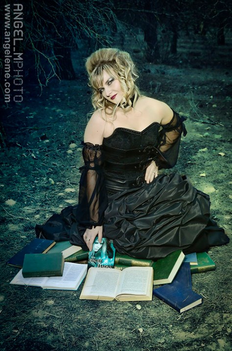 anne crosv, escritora